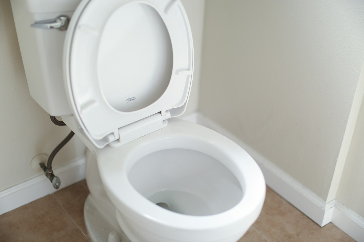 WC con cassetta di scarico